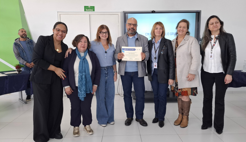 As escolas receberam certificados de excelência pela conquista da premiação. (Divulgação/PMMC)