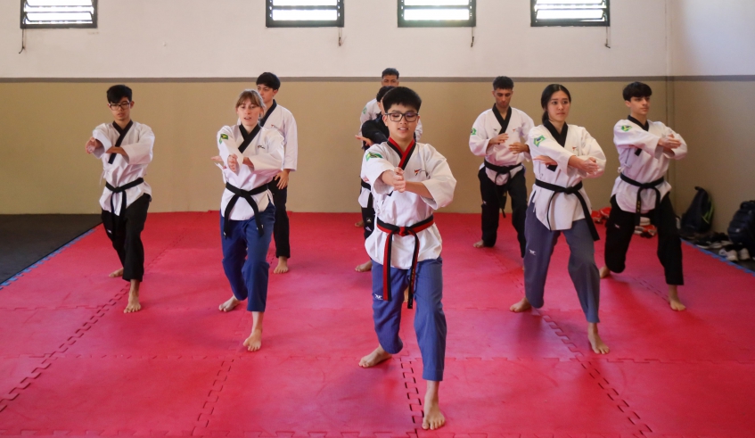 Clínicas, apresentações e atividades esportivas beneficiaram cerca de 1.000 pessoas que participaram da Rua Mais Feliz no Parque da Cidade (Divulgação/PMMC)