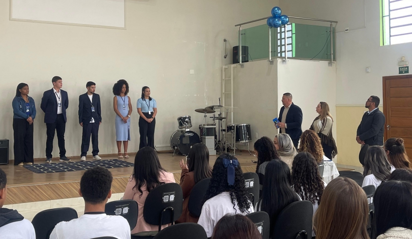 Alunos da Escola de Líderes iniciaram na última segunda (4) o ciclo de apresentações dos trabalhos de conclusão de curso do programa (Divulgação/PMMC)