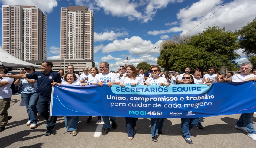 A equipe de secretários representou os mais de 6 mil servidores da Administração Municipal. (Divulgação/PMMC)