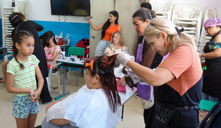 Edição do dia 30 de agosto da Rua Mais Feliz, realizada na Vila Nova Jundiapeba, atraiu e atendeu cerca de 5 mil pessoas (Divulgação/ PMMC)