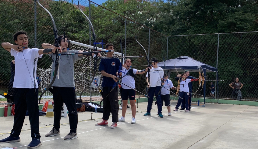 Aulas de tiro com arco no Parque da Cidade serão realizadas aos sábados, com duas turmas de cinco alunos cada e os participantes deverão ter a partir de 10 anos (Divulgação/PMMC)