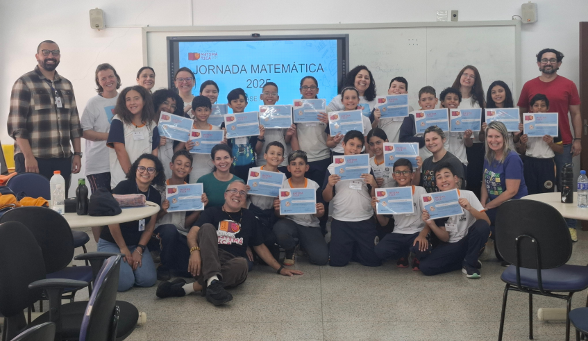 A fase polo da Jornada Matemática 2025 contou com a participação de 20 escolas municipais. (Divulgação/PMMC)
