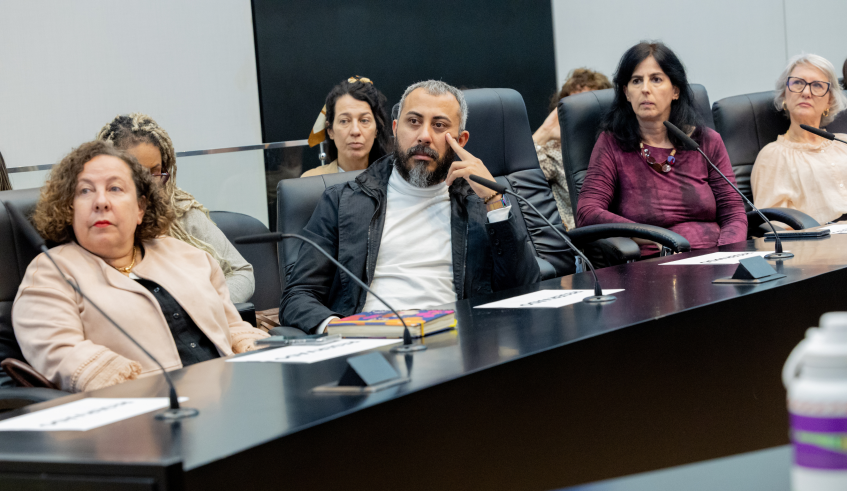 A secretária municipal de Educação, Darly Carvalho, acompanhou a ação ao lado do diretor do Departamento Pedagógico (Deped), Mitch Almeida. (Gabriel Eid/Divulgação/Alesp)