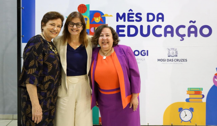 A prefeita Mara Bertaiolli acompanhou o festival com a secretária de Educação, Darly Carvalho e a adjunta da Pasta, Maria Aparecida Cervan Vidal. (Divulgação/PMMC)