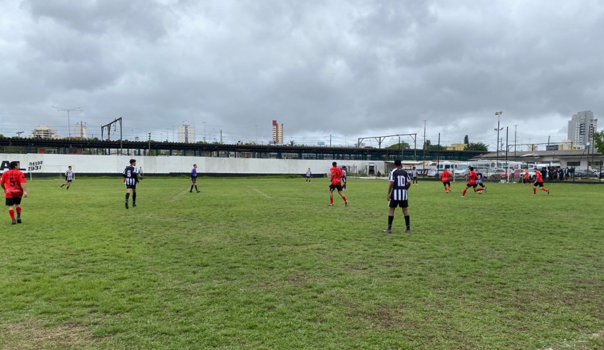 Terceira rodada da Copa Mogi de Futebol Amador teve jogos equilibrados e muita emoção para a definição dos classificados para as oitavas de final da competição (Divulgação/PMMC)