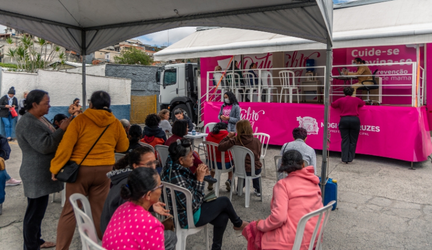 Carreta da mamografia percorre várias regiões da cidade durante o Outubro Rosa (Divulgação - PMMC)