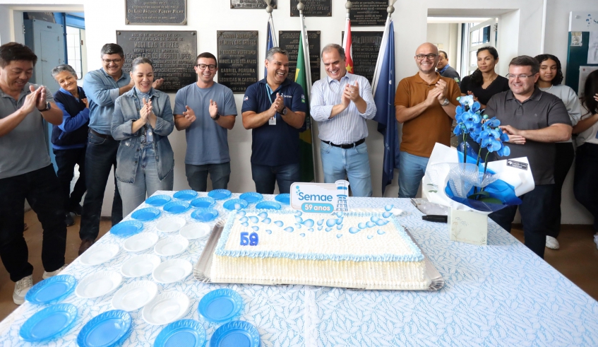 Cerimônia contou com presença do prefeito em exercício, Téo Cusatis, do diretor José Luiz Furtado e servidores do Semae (Divulgação/PMMC)