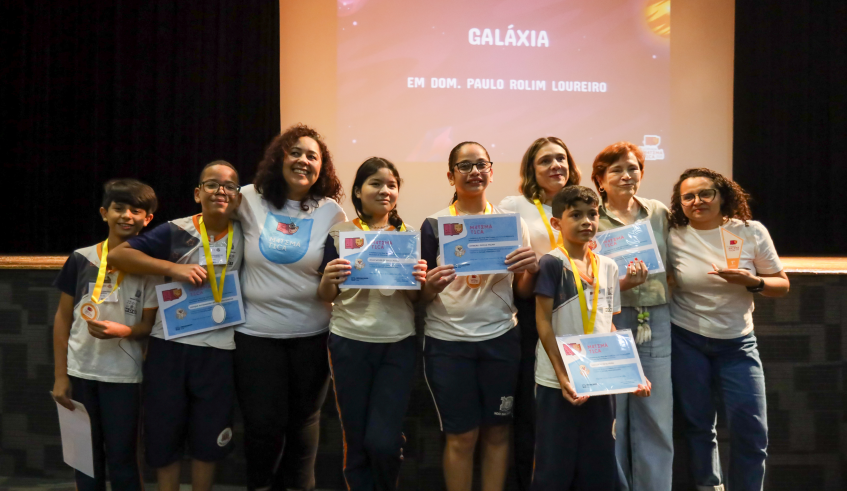 A equipe Galáxia, formada por alunos da EM Dom Paulo Rolim Loureiro, conquistou o título da quarta edição da Jornada Matemática. (Divulgação/PMMC)