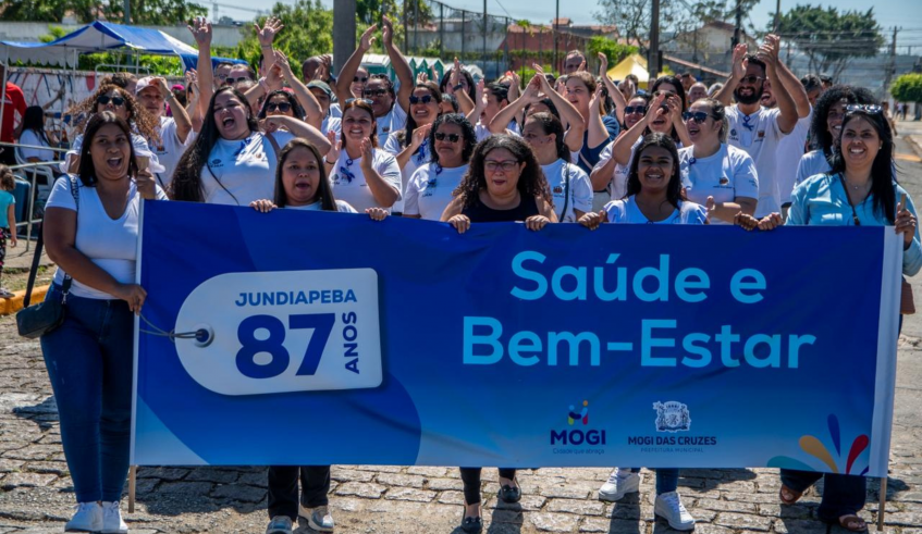 A Secretaria de Saíde e Bem-Estar levou ao desfile a Unica e os agentes comunitários de saúde. (Divulgação/PMMC)