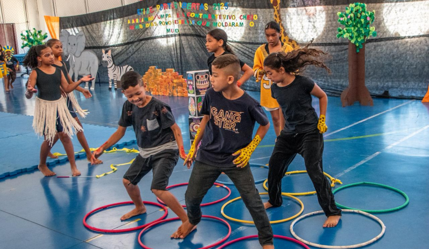 As apresentações das crianças encantaram o público. (Divulgação/PMMC)