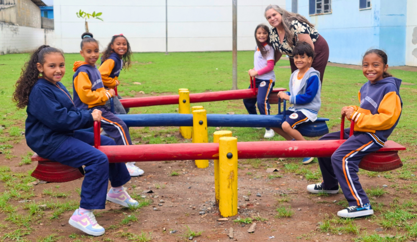 O novo espaço passa a integrar a rotina da escola, promovendo bem-estar, interação e aprendizado por meio do brincar. (Divulgação/PMMC)