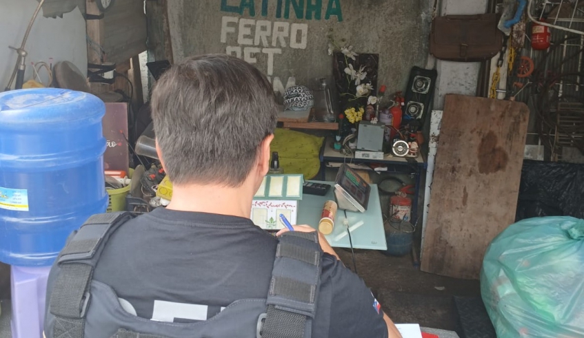 Ação visitou 13 estabelecimentos e contou com a participação do Departamento de Fiscalização de Posturas, Guarda Civil Municipal e da Polícia Civil (Divulgação/PMMC)