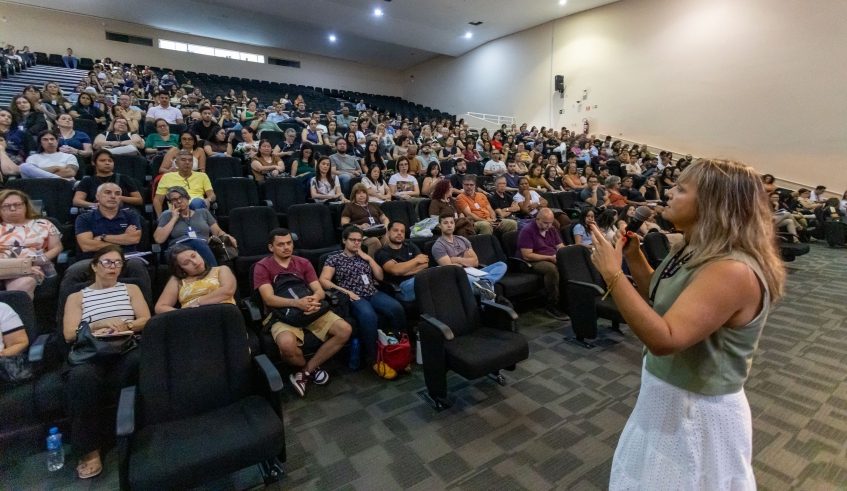 Servidores municipais receberam capacitação prévia para utilização do sistema SEI, além de acesso a materiais de orientação e canais de suporte (Divulgação/PMMC)