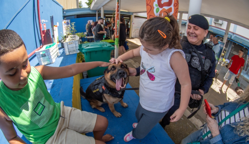 Primeira edição de 2026 da Rua + Feliz fez mais de 900 atendimentos diretos de diversas áreas, como saúde, esporte, lazer e assistência social (Divulgação/ PMMC)