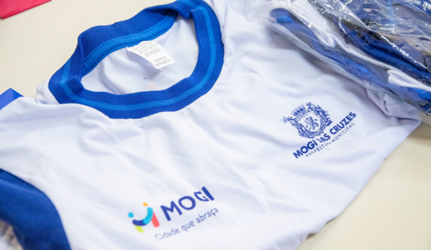 As famílias serão comunicadas pelas escolas para a retirada dos novos uniformes escolares. (Divulgação/PMMC)