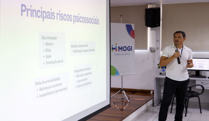 Palestra foi ministrada pelo Dr. Leonardo Sunayama Leão, médico psiquiatra da Secretaria de Saúde