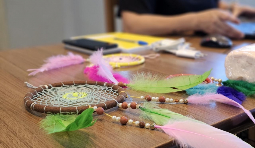 Os agendamentos podem ser feitos pelo WhatsApp (11) 97181-3792, pelo telefone (11) 4798-6900 ou pelo e-mail mogifeitaamao@mogidascruzes.sp.gov.br (Divulgação/PMMC)