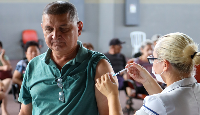 Vacinação será aplicada no público prioritário na Rua + Feliz, no Akimatsuri, no Pró-Hiper, entre outros locais (Divulgação/PMMC)