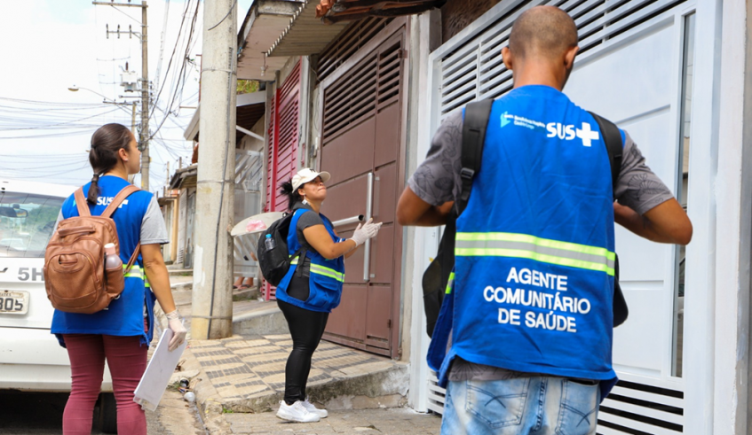 Únicos agentes de saúde que visitam as casas sem agendamento são os de controle de endemias, mas eles estão uniformizados e com crachá (Divulgação/PMMC)