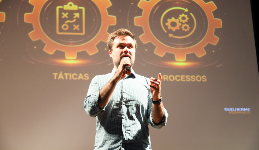 Um dos palestrantes da noite foi Minoru Raphael, especialista em neurociência aplicada à aprendizagem, criador do Método Braid Learning, com atuação na formação de líderes, professores e empresas. . . .