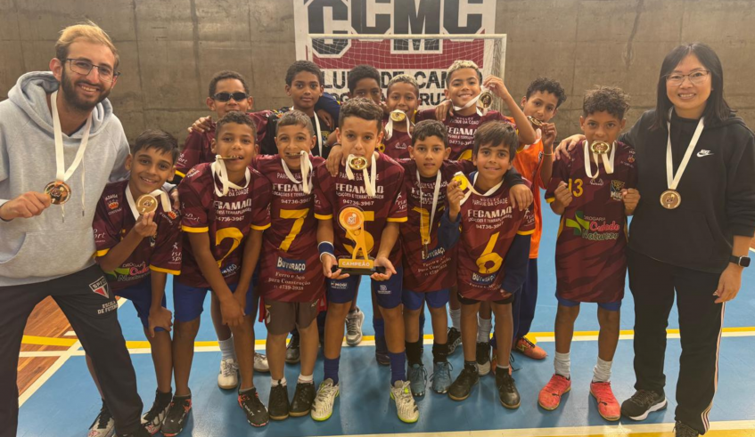 O CEMPRE Drª Ruth Cardoso (Jardim Layr) foi o campeão na categoria masculina do futsal. (Divulgação/PMMC)