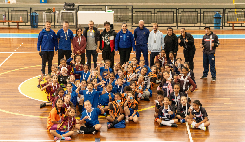 Finais do futsal mobilizaram as escolas municipais. (Divulgação/PMMC)