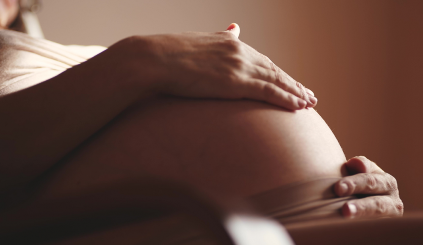 Gestantes devem cuidar da saúde mental desde o início do pré-natal (Divulgação/PMMC)