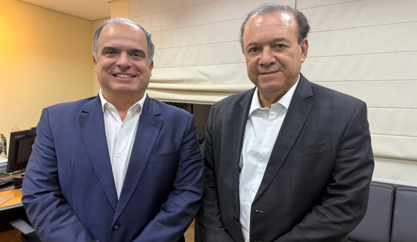 Téo Cusatis e Eleuses Paiva se reuniram em São Paulo na terça-feira (07/07) para tratarem de assuntos prioritários para a saúde de Mogi (Divulgação/PMMC)