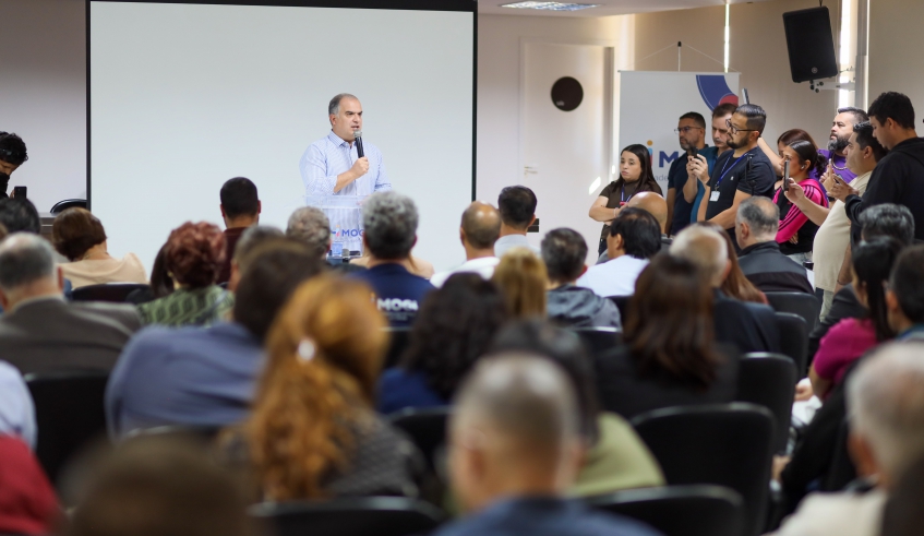 Vice-prefeito Téo Cusatis destacou o trabalho conjunto realizado entre Prefeitura e Câmara em Brasília, com o apoio do deputado federal Baleia Rossi (Divulgação/PMMC)