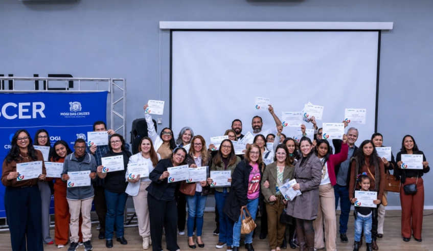 Foram entregues os certificados de conclusão aos alunos fo 1º Ciclo. (Divulgação/Monica Antunes)