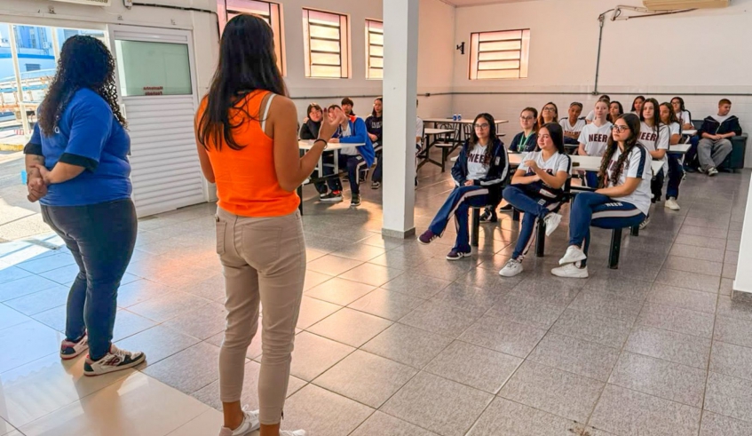 Visita também foi oportunidade para ampliar conhecimento dos estudantes sobre importância da preservação dos recursos hídricos (Divulgação/Semae)