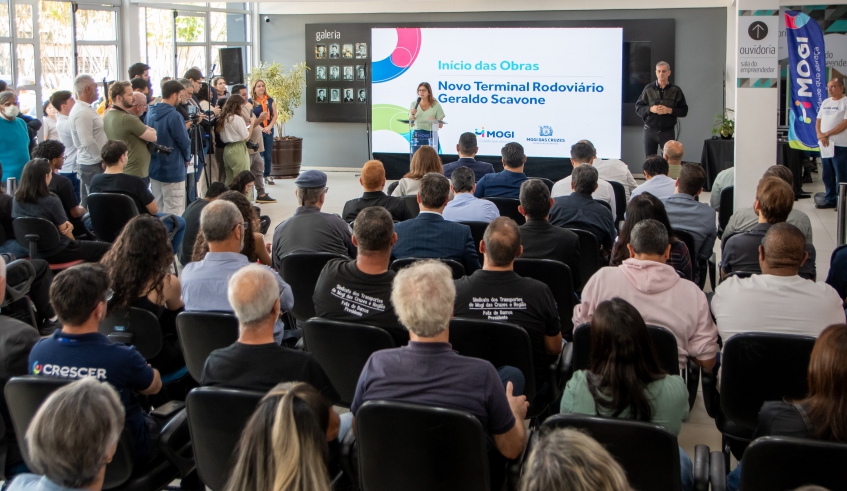 Em evento no Auditório, a prefeita Mara Bertaiolli detalhou as obras que serão realizadas na reforma do Terminal Rodoviário Geraldo Scavone (Divulgação/PMMC)