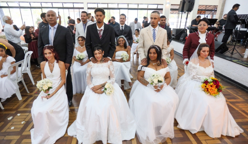 Edição de 2026 do Casamento Comunitário selou a união de 30 casais de Mogi das Cruzes em cerimônia no último sábado, no Clube Náutico Mogiano (Divulgação/ PMMC)