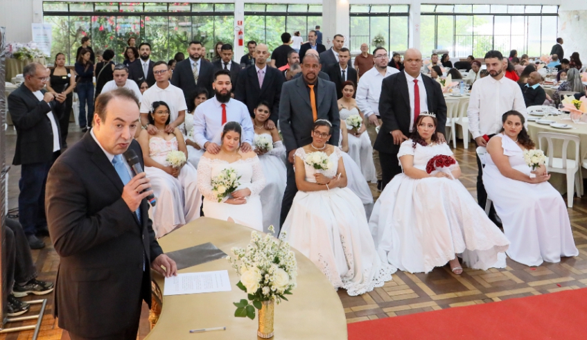 Edição de 2026 do Casamento Comunitário selou a união de 30 casais de Mogi das Cruzes em cerimônia no último sábado, no Clube Náutico Mogiano (Divulgação/ PMMC)