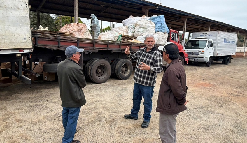 Mogi das Cruzes realiza coleta itinerante de embalagens vazias de defensivos e insumos agrícolas, totalizando duas toneladas de materiais recolhidos (Divulgação/PMMC)