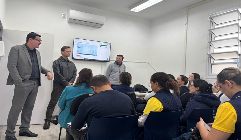 Treinamento foi dado a profissionais de todas as UPAs e da UBS 24h Jardim Universo (Divulgação/PMMC)