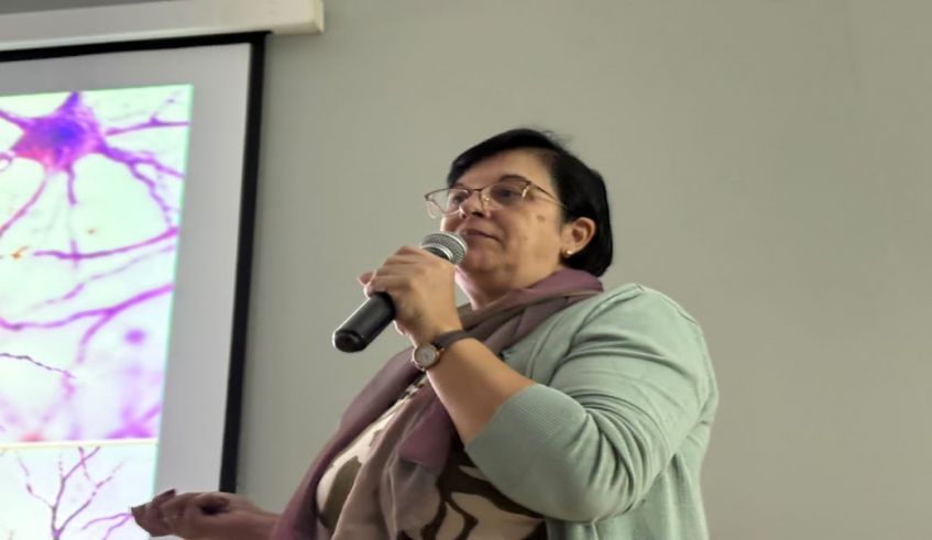 A palestra foi conduzida pela psicóloga clínica e especialista em Neuropsicologia, Rita Miranda