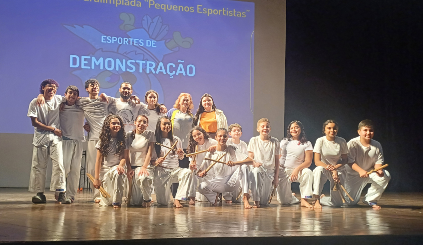 Estudantes de 15 escolas municipais fizeram apresentações de taekwondo, karatê, ginástica para todos e capoeira. (Divulgação/PMMC)