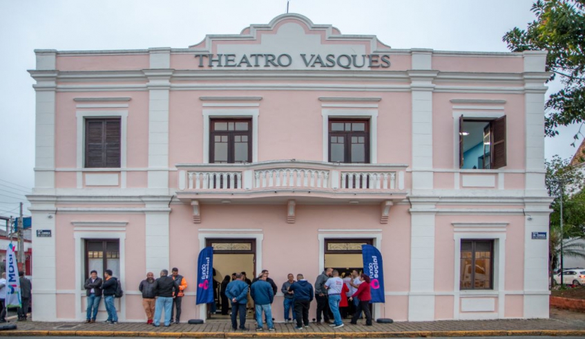 Campanha Natal de Sorrisos 2026 foi lançada na noite de terça-feira (27/10), no Theatro Vasques